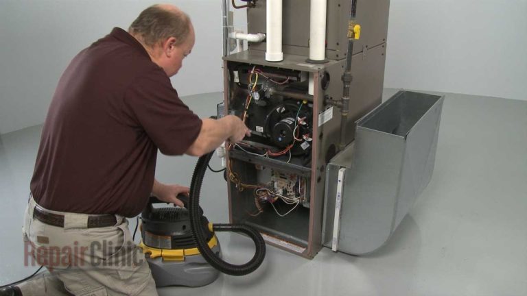 Technicians Specializing in Furnace Cleaning  In Scarborough